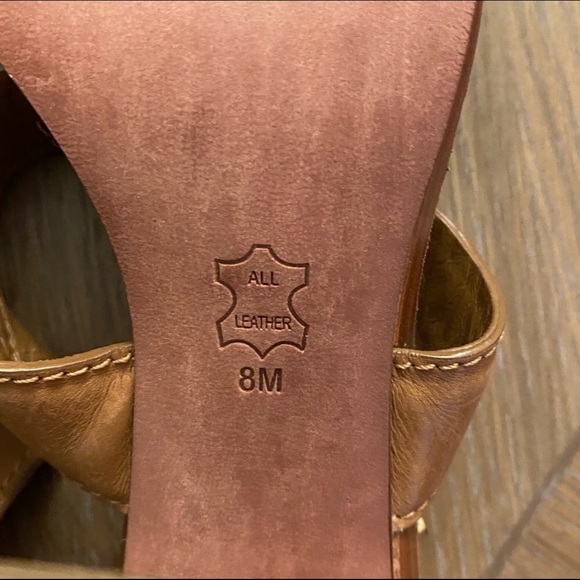 EUC Authentic TORY BURCH Brown Leather Slingback Chunky Heel Sandals Size 8M - Picture 8 of 8